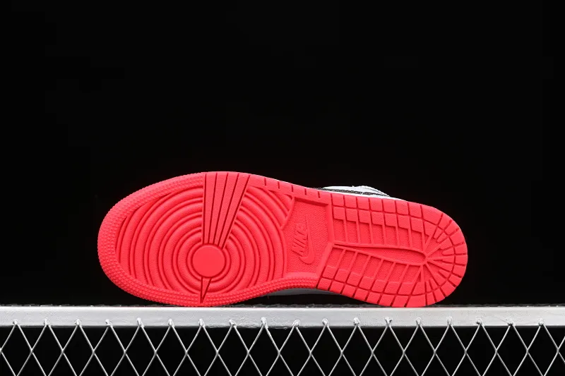 All categories Air Jordan Jordan series basketball shoes Air Jordan 1 Mid Air Jordan 1 Mid AJ1 Joe 1 snowflake ice blue color mid-top basketball shoes 555112-400